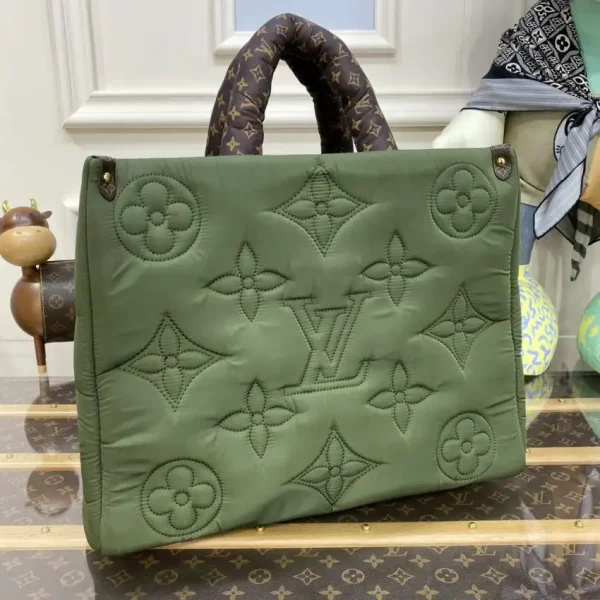 LV OnTheGo Green Soft - Image 4