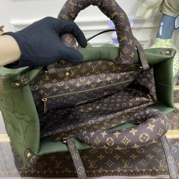 LV OnTheGo Green Soft - Image 6