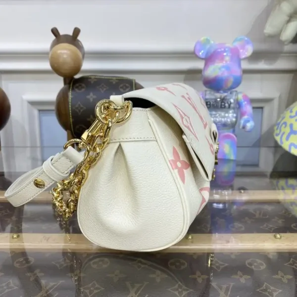 Louis Vuitton Favorite Pink White - Image 3