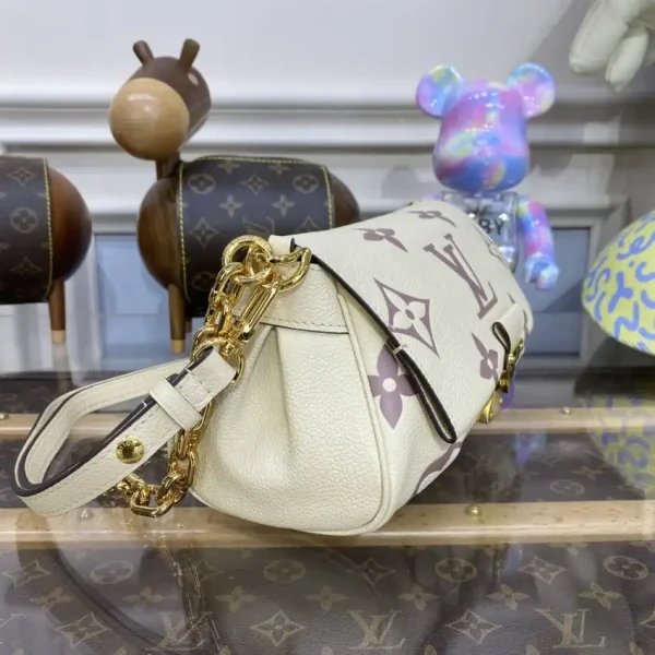 Louis Vuitton Favorite Purple White - Image 4