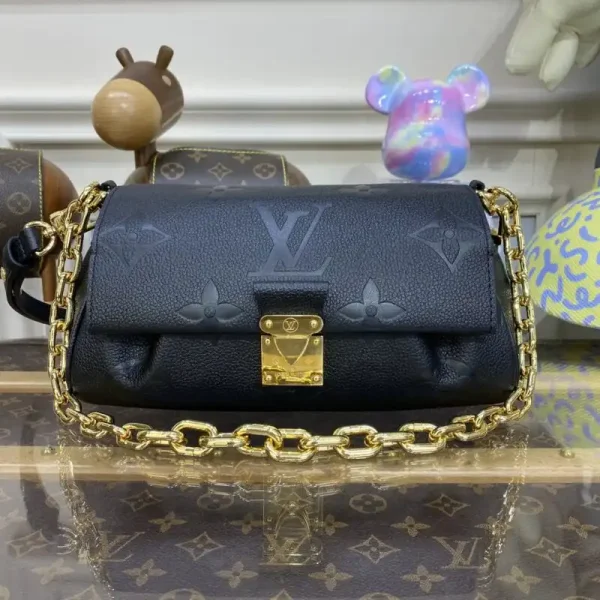 Louis Vuitton Favorite Black