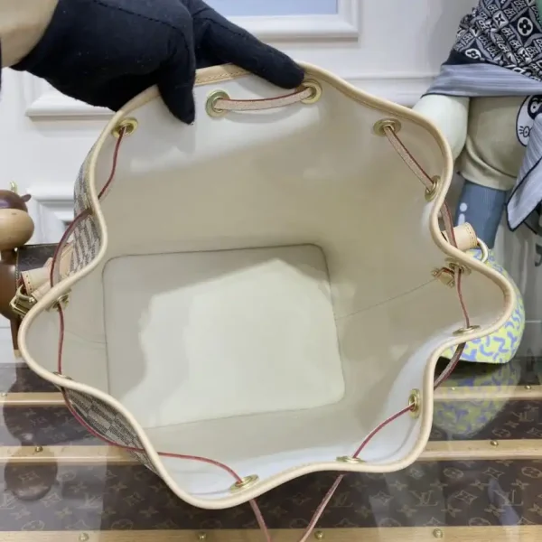 Louis Vuitton Noe  Bucket White Grid MM - Image 7