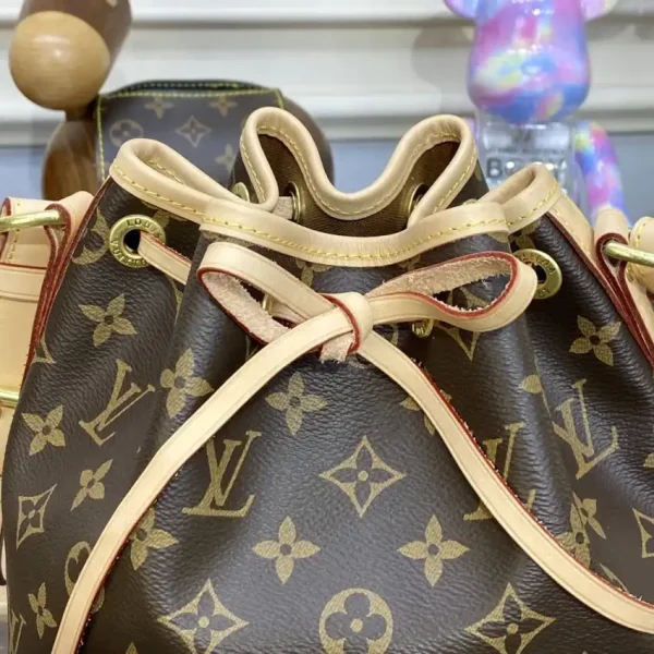 Louis Vuitton Noe  Bucket Brown - Image 4