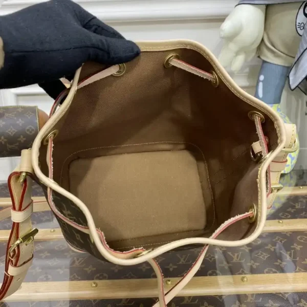Louis Vuitton Noe  Bucket Brown - Image 9