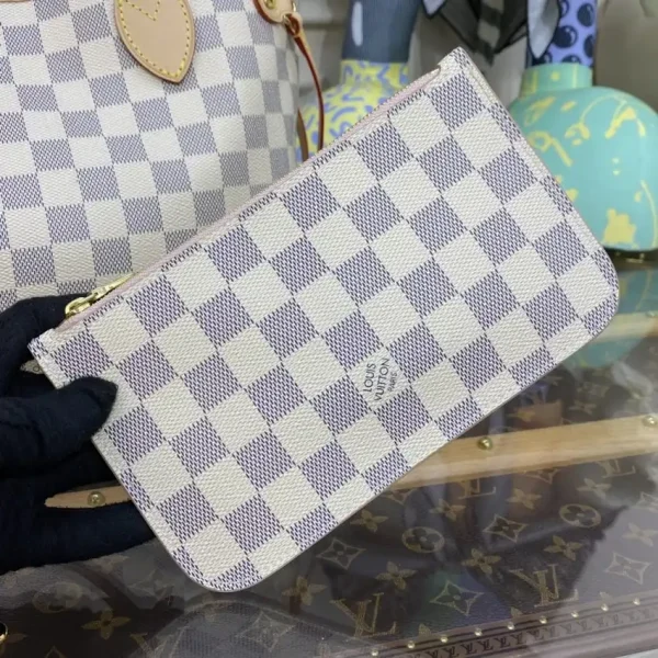 Louis Vuitton Neverfull MM White Grid - Image 3