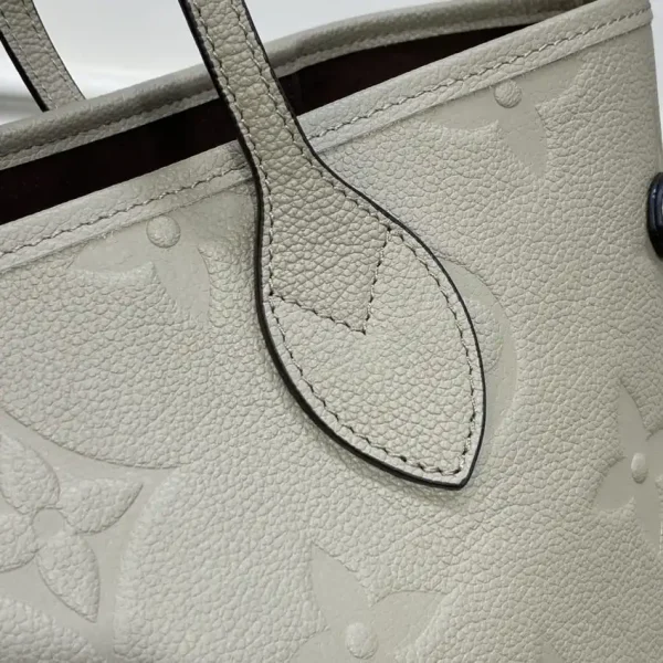 Louis Vuitton Neverfull MM  Beige - Image 9