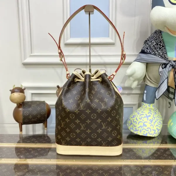 Louis Vuitton Noe  Bucket  MM Canvas - Image 2