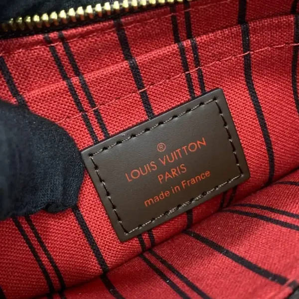 Louis Vuitton Neverfull MM  Grid Red Inside - Image 6