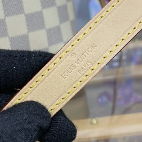 Louis Vuitton  Noe Bucket White Grid - Image 3