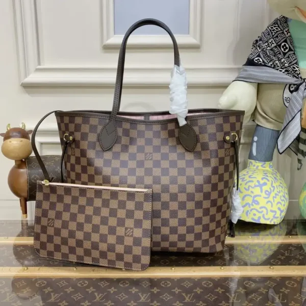 Louis Vuitton Neverfull MM  Grid Pink Inside - Image 3