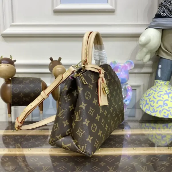 Louis Vuitton Palais - Image 4