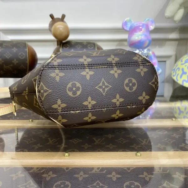 Louis Vuitton Ellipse PM - Image 8