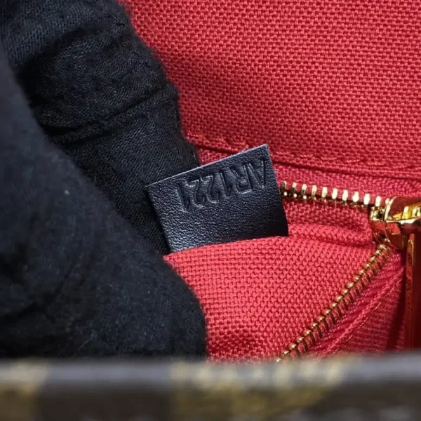 LV OnTheGo PM Brown - Image 7