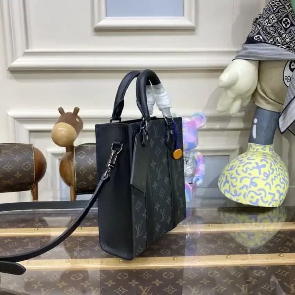 Louis Vuitton Sac Plat Mini - Image 3