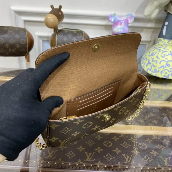 Louis Vuitton Wallet on Chain Ivy Brown - Image 3
