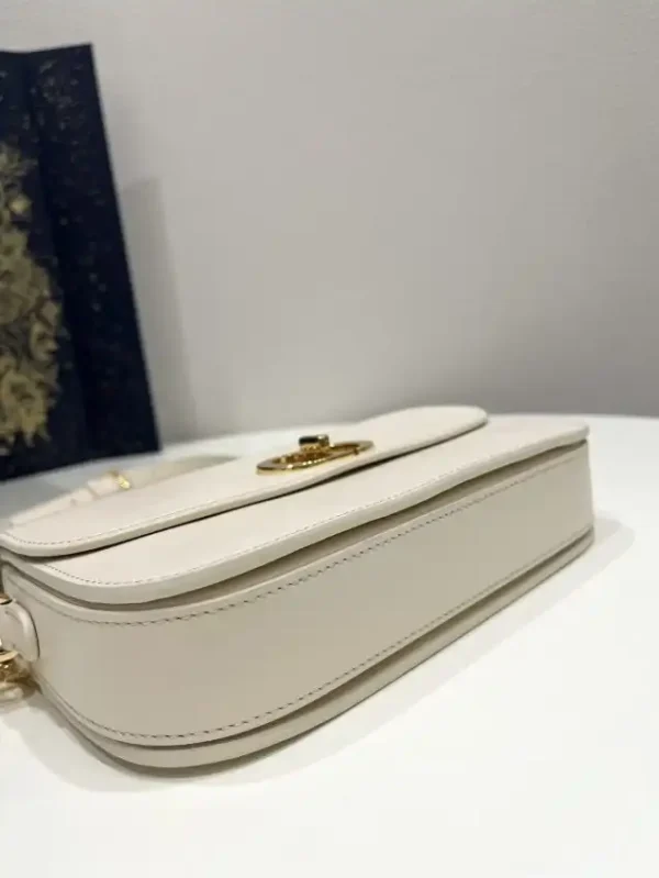 Dior 30 Montaigne Avenue Bag White - Image 3