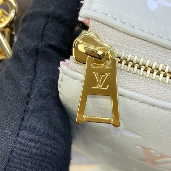 Louis Vuitton Coussin Light Blue - Image 8