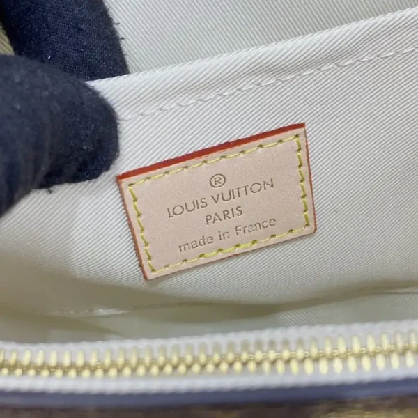 Louis Vuitton Cluny Mini Brown - Image 7