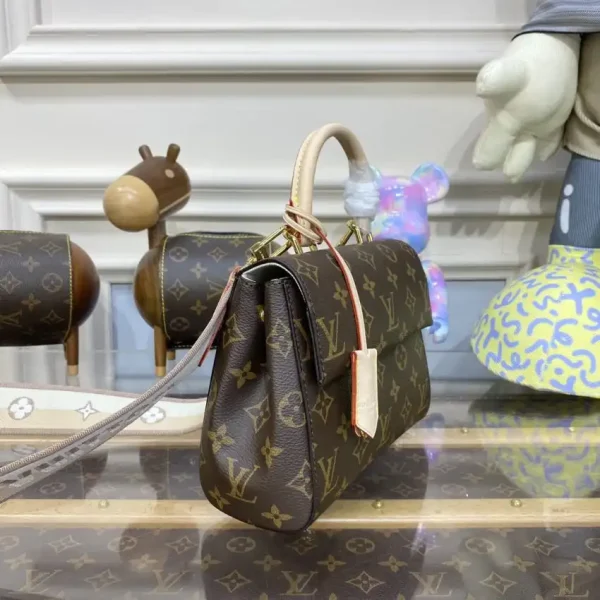 Louis Vuitton Cluny Mini Brown - Image 8