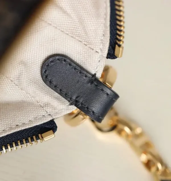 Dior Lounge Bag - Image 4