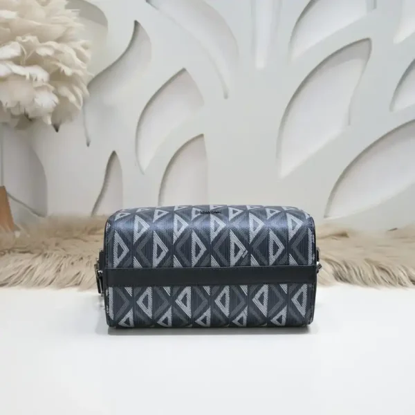 Dior Lingot 22 Diamond Blue - Image 6