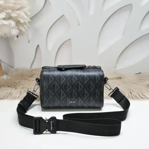 Dior Lingot 22  Diamond Black