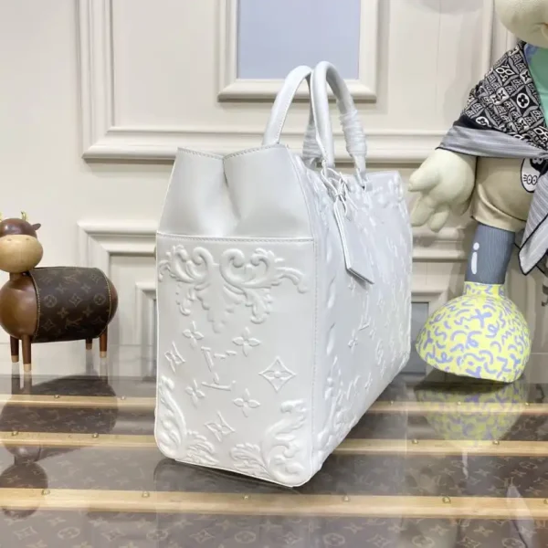 Louis Vuitton Sac Plat 24H White - Image 8