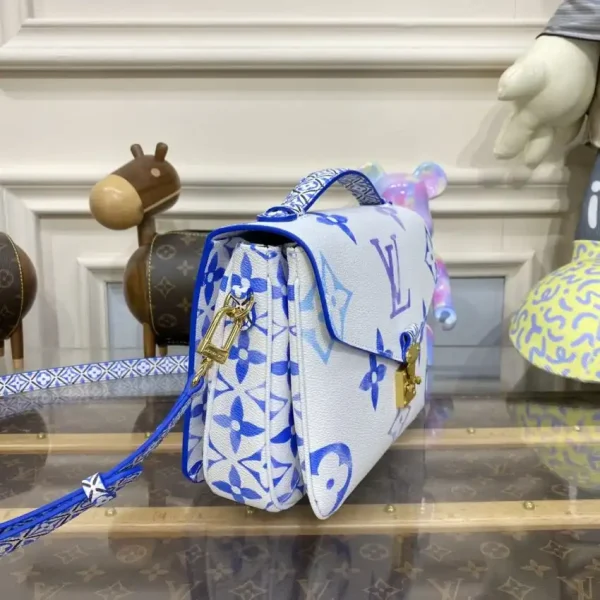 Louis Vuitton Pochette Metis Blue - Image 8