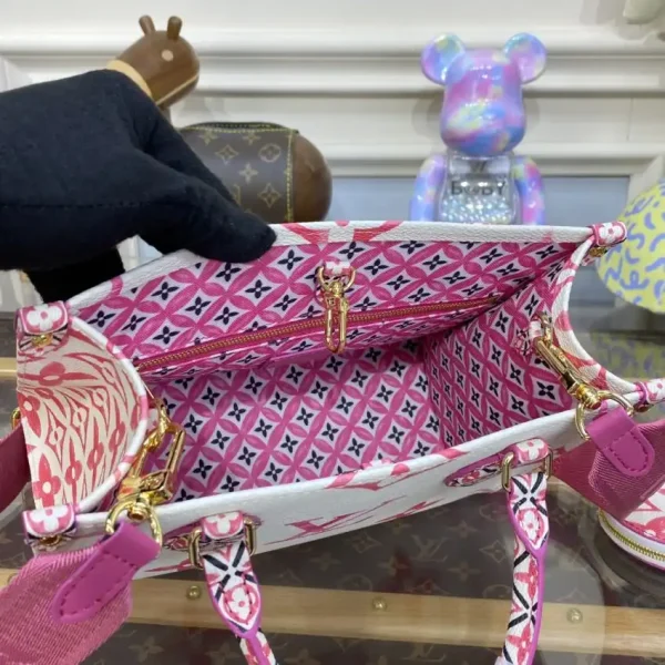 LV OnTheGo PM Pink&White - Image 3