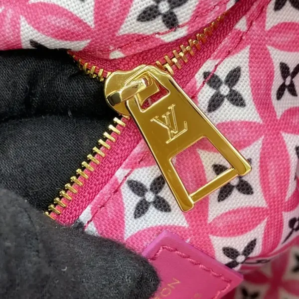 LV OnTheGo PM Pink&White - Image 6