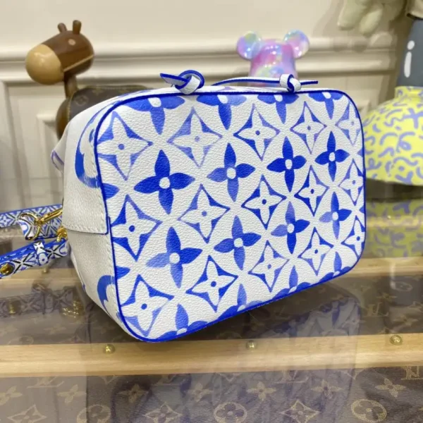 Louis Vuitton NeoNoe BB White-Blue - Image 6