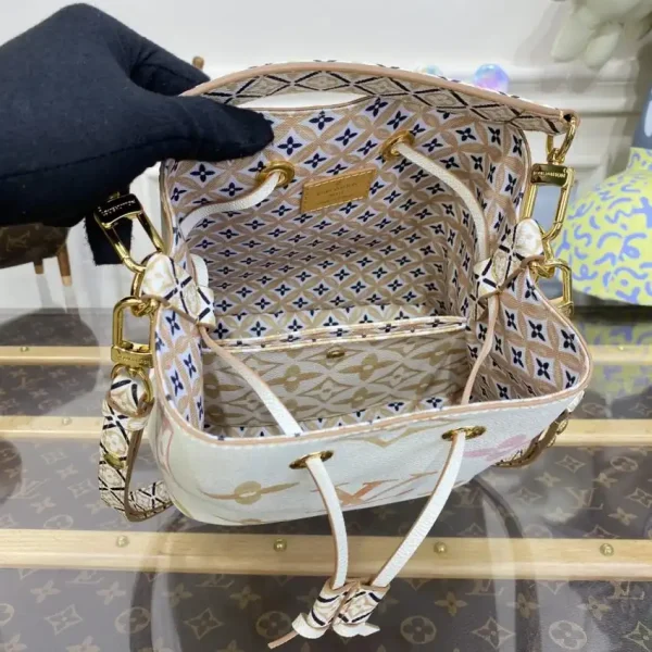 Louis Vuitton NeoNoe BB White Apricot - Image 4