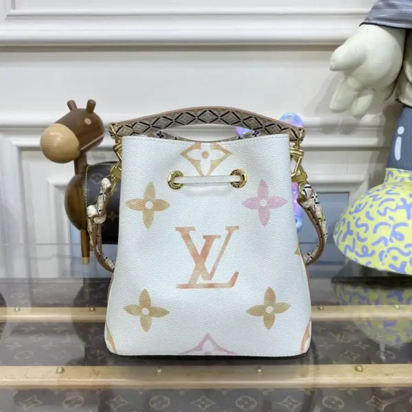 Louis Vuitton NeoNoe BB White Apricot - Image 6