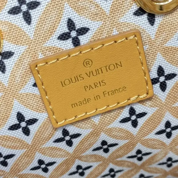 Louis Vuitton NeoNoe BB White Apricot - Image 8