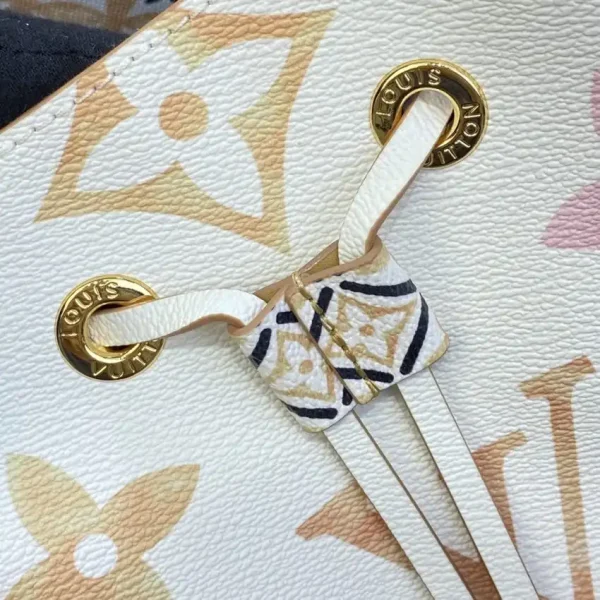 Louis Vuitton NeoNoe BB White Apricot - Image 9