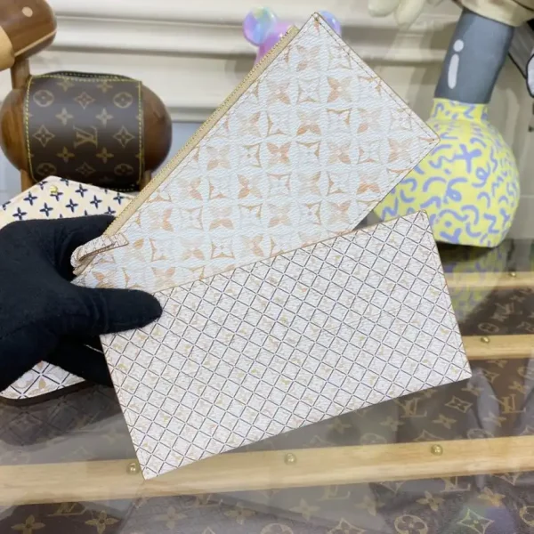 Louis Vuitton Felicie Pochette White Apricot - Image 4