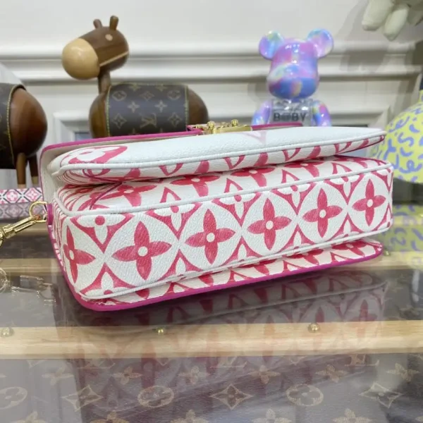 Louis Vuitton Pochette Metis Pink - Image 4