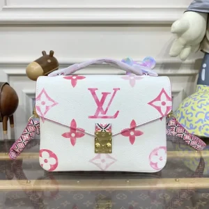 Louis Vuitton Pochette Metis Pink