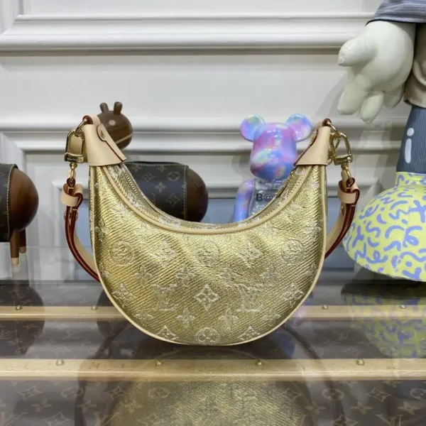 Louis Vuitton Loop Golden Canvas - Image 4