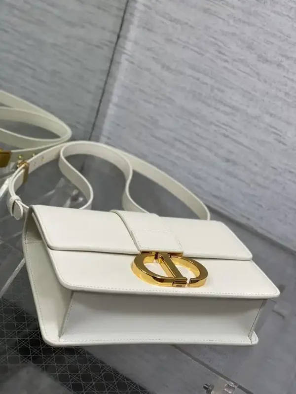 Dior 30 Montaigne  White - Image 4