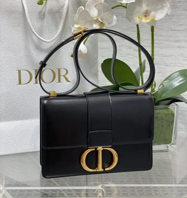 Dior 30 Montaigne Back