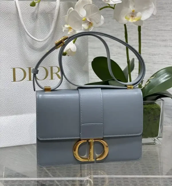 Dior 30 Montaigne Blue