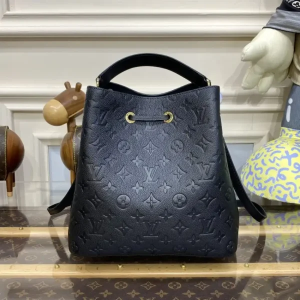 Louis Vuitton Noe  Bucket Black MM - Image 7