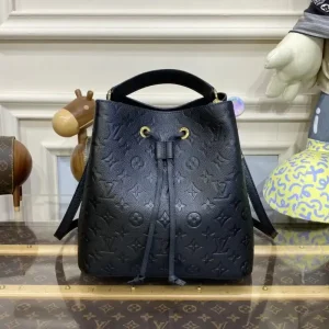 Louis Vuitton Noe  Bucket Black MM