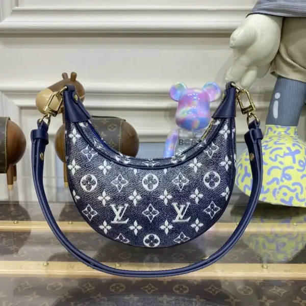 Louis Vuitton Loop Denim Canvas - Image 4