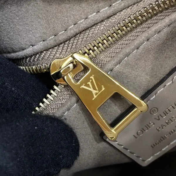 LV OnTheGo PM Beige - Image 3
