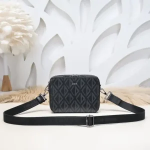 Dior Zipped Pouch  Diamond Black