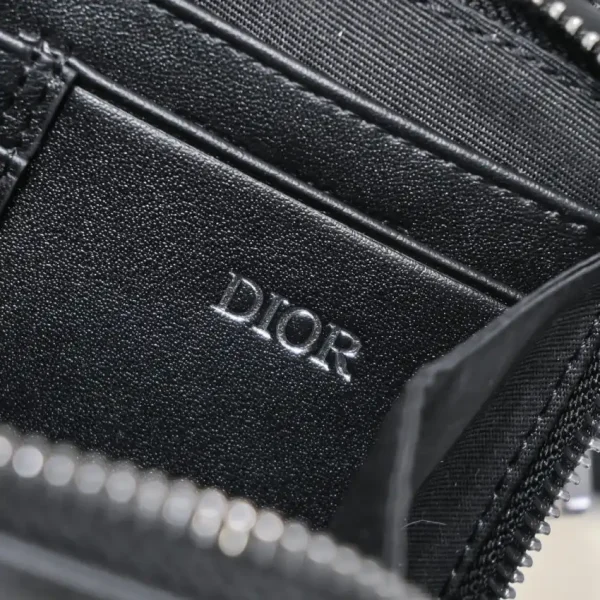 Dior Zipped Pouch  Diamond Black - Image 4