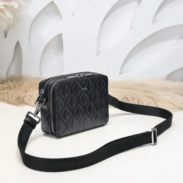 Dior Zipped Pouch  Diamond Black - Image 8