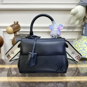 Louis Vuitton Cluny Mini Black